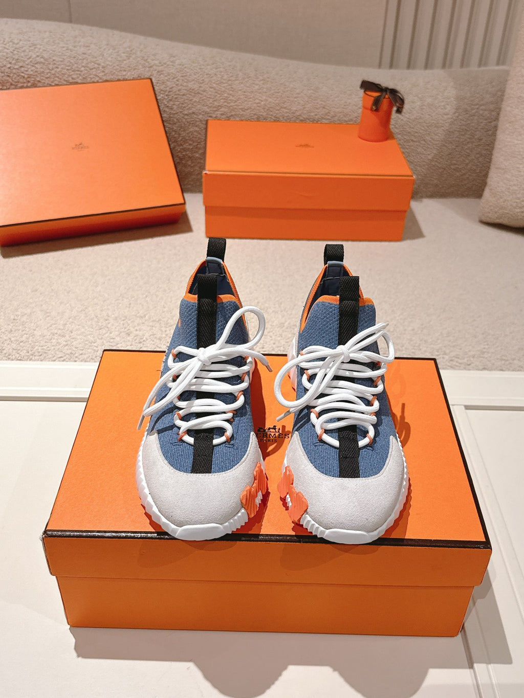 H Classic Couple Style Fly Knit Casual Sneakers 0726060802