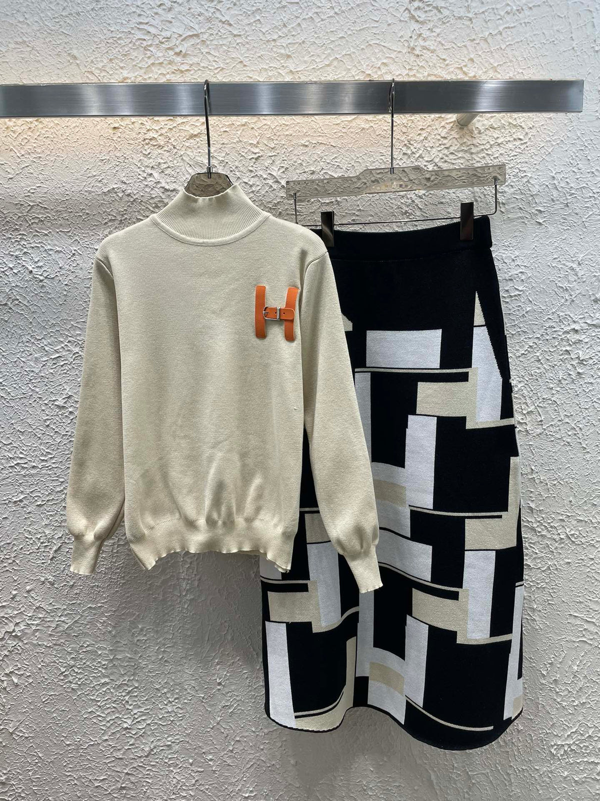 H Fashion Women's Knitted Sweater Set 0725022112