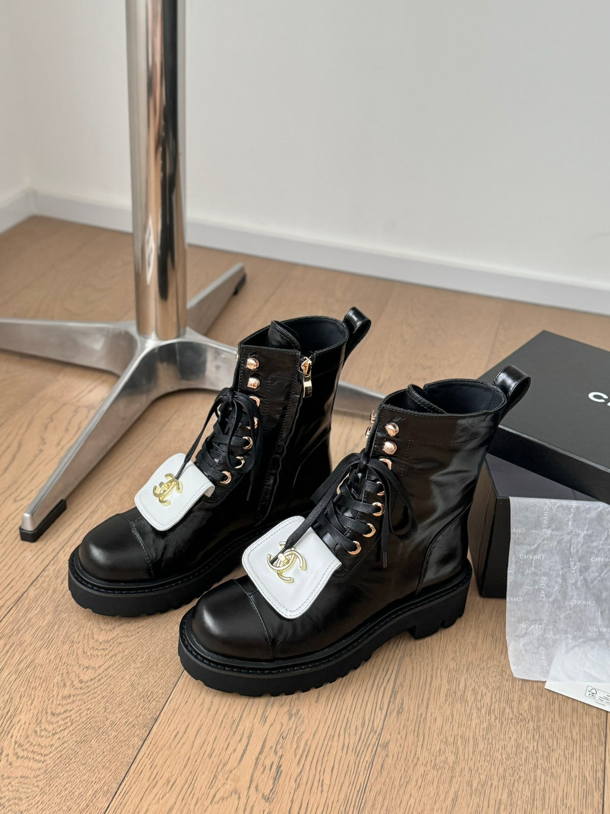 fashion 24B new schoolbag buckle short boots 0724102319