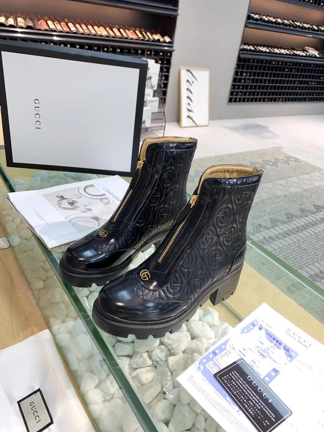 24ss fashionable embossed short boots 0724110502