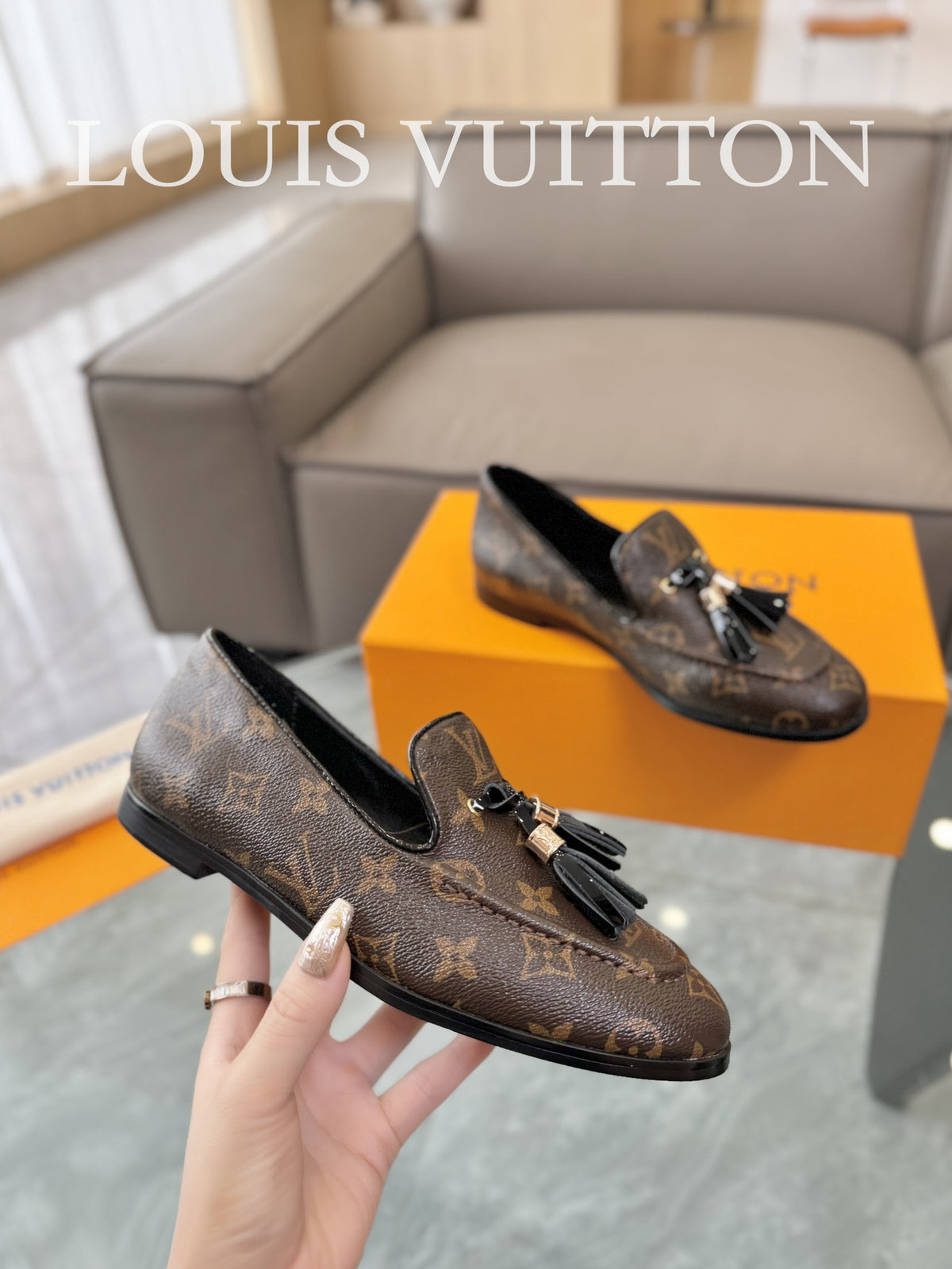 Unisex tassel printed loafers for men and women 0724052101