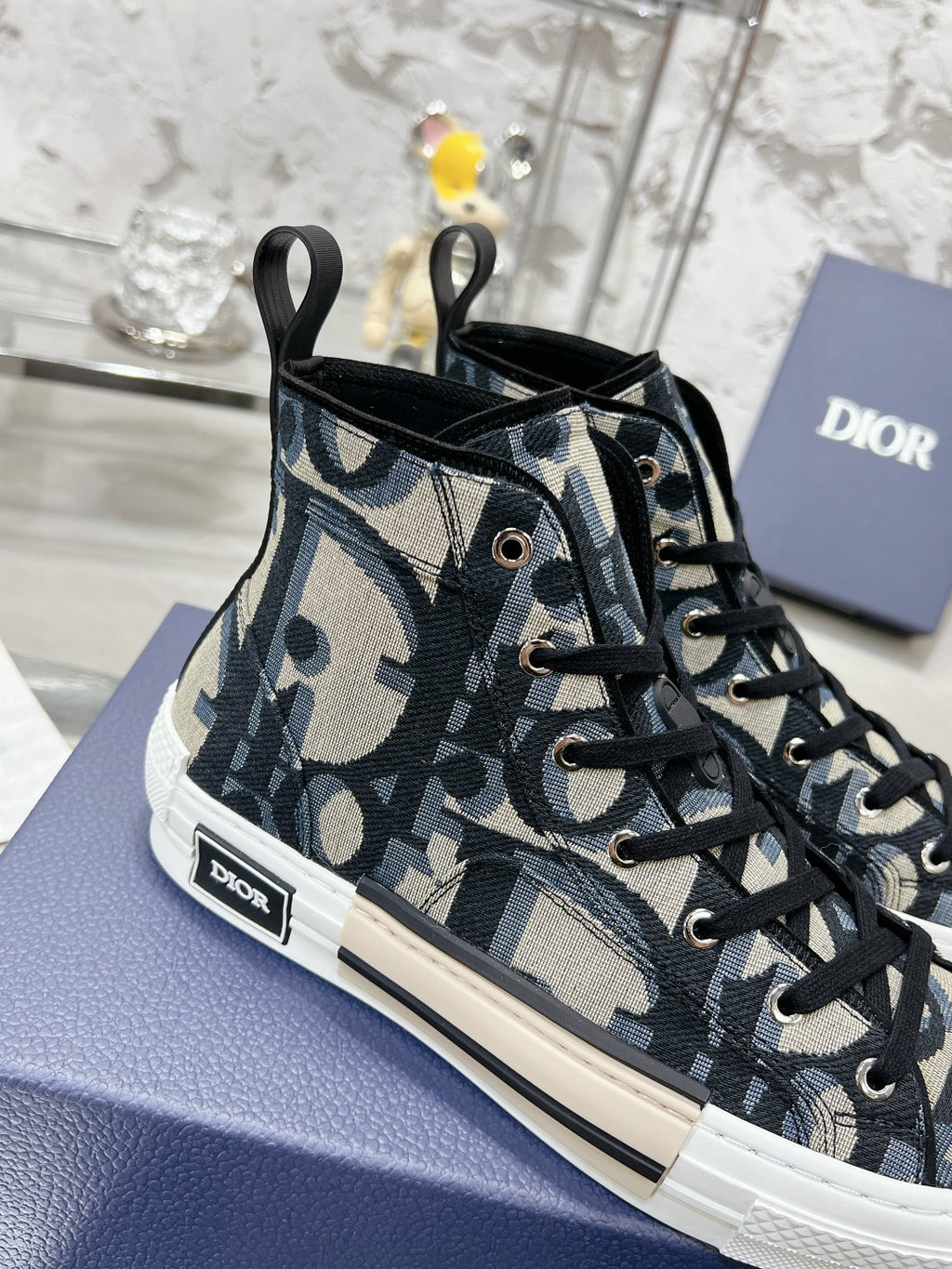 CD B23 High-Top Sneaker 1824120911