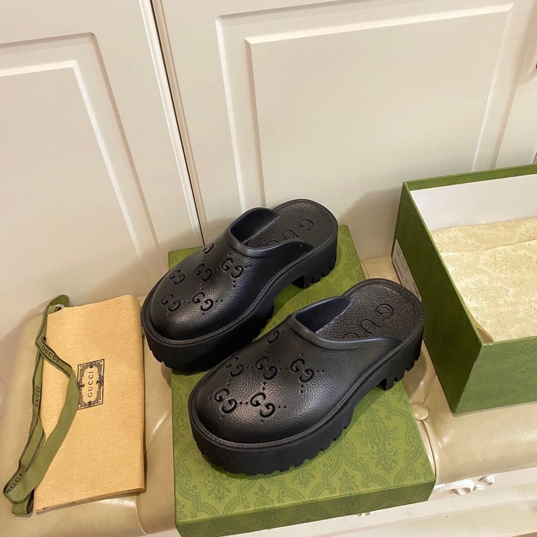 New thick-soled clogs071