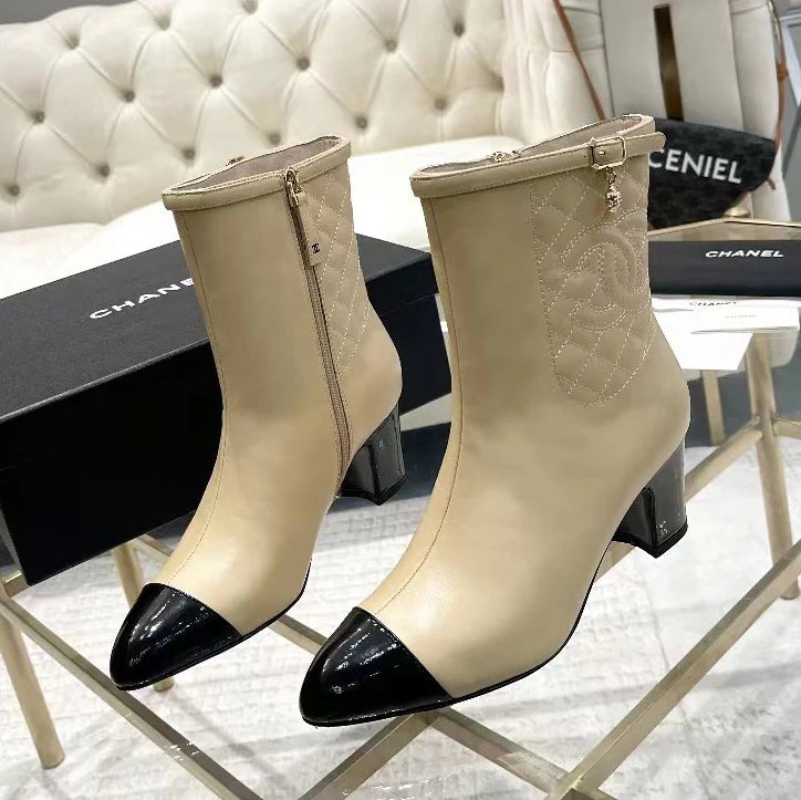 Fashionable and versatile women's boots 1024103009