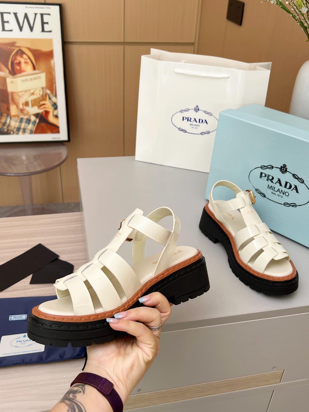 P fashionable new thick-soled sandals 0725061617
