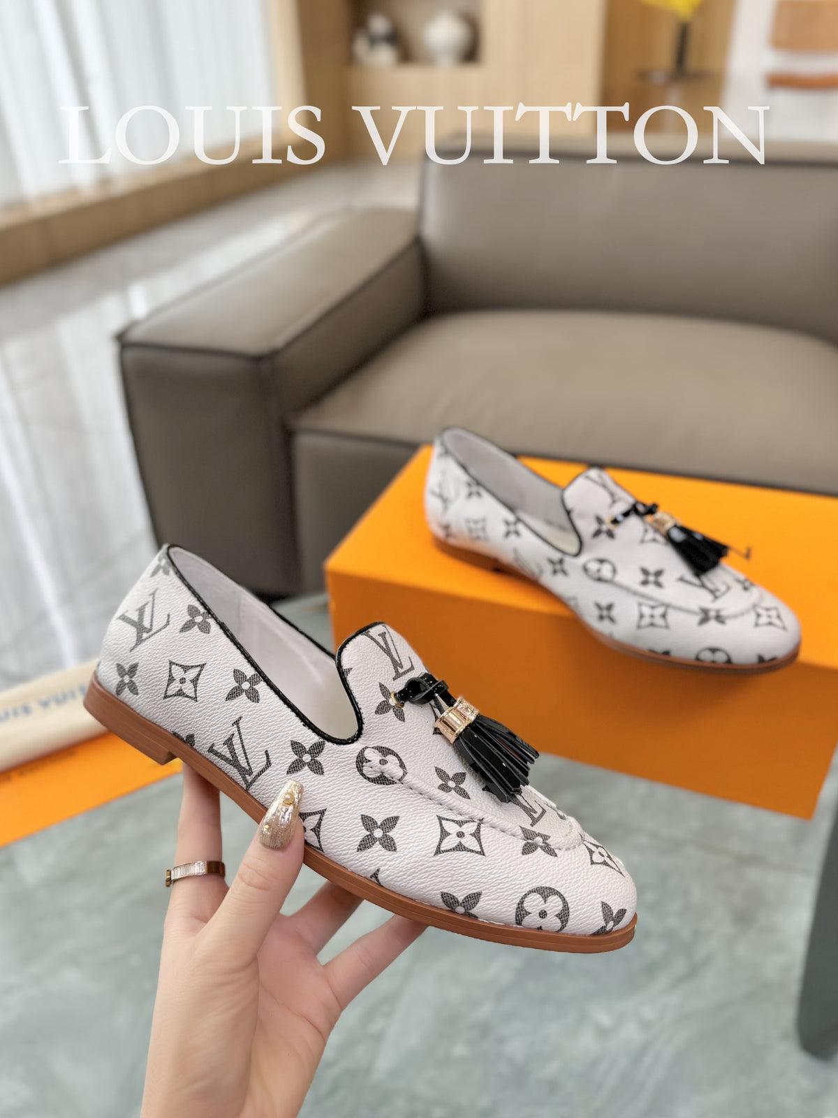 Unisex tassel printed loafers for men and women 0724052101