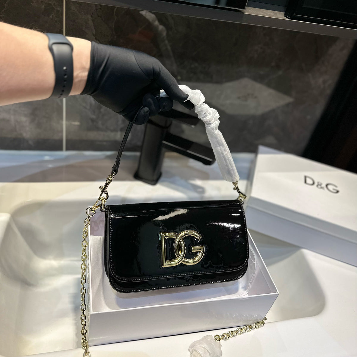 DG patent leather chain bag 0724050909