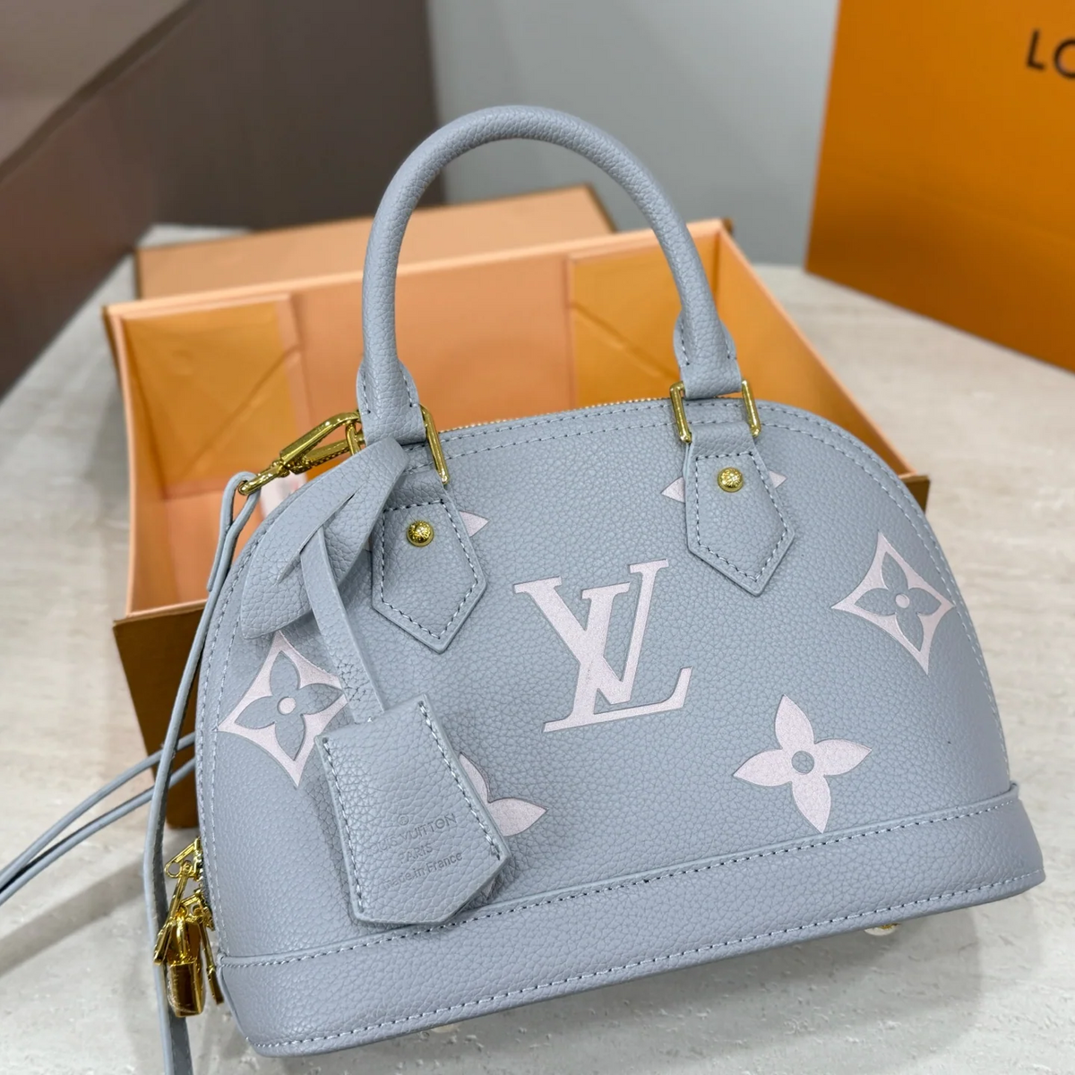 New stylish shell-shaped bag 1426020510
