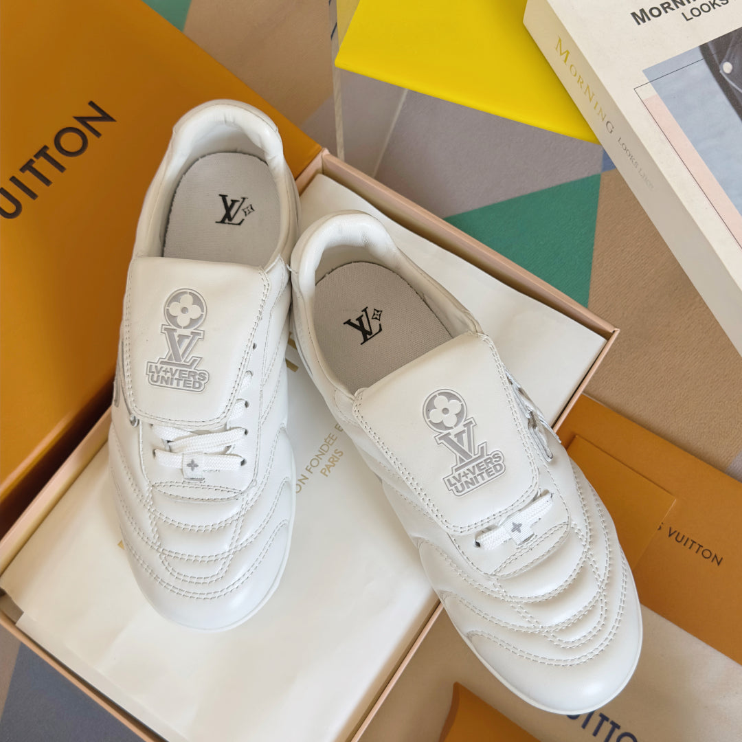 L-Footprint Series Couples Football Shoes 0725021401