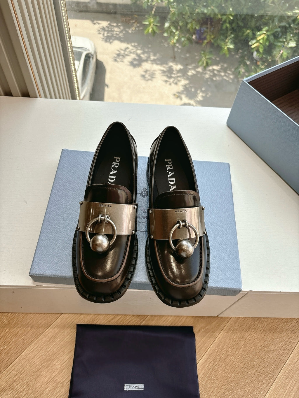 P's new retro one-leed loafers 0725061619