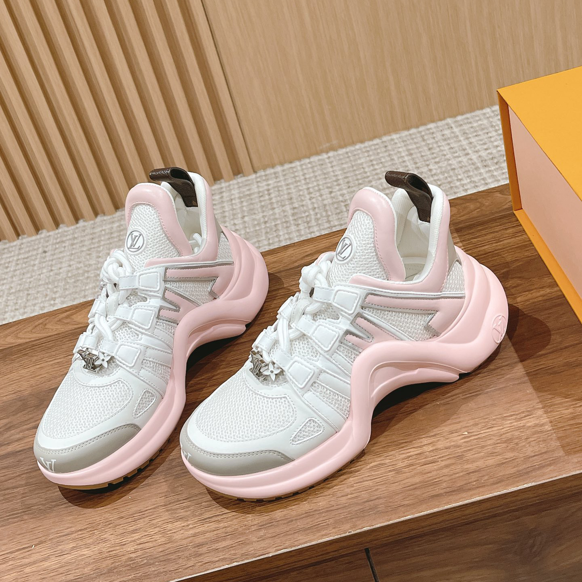 new print sneakers XC0723042003