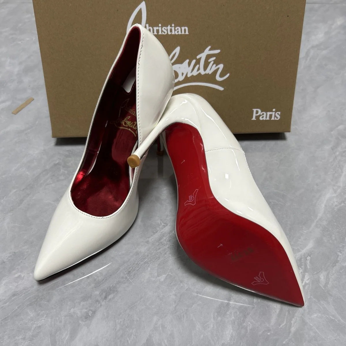 New Low-Heel Patent Leather Pumps 1026050901