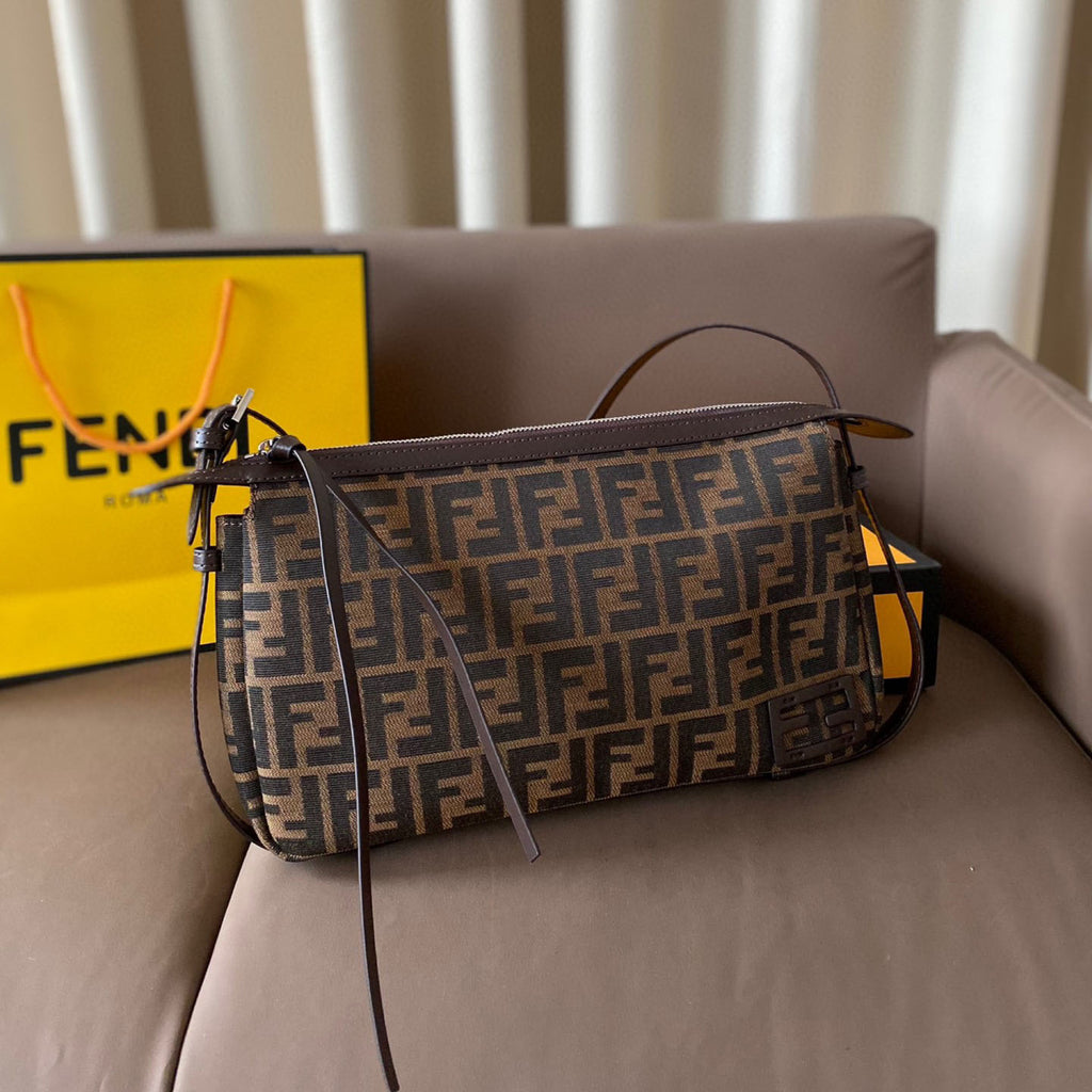 underarm crossbody bag 1824082101