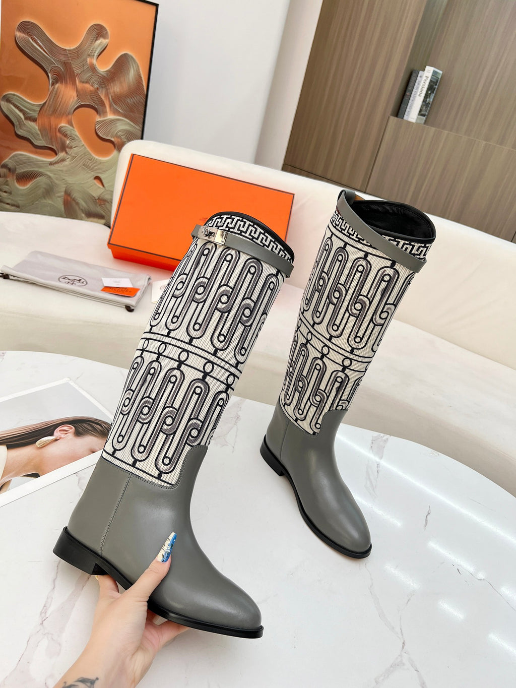 H Kelly Buckle Knight Boots 0724110418