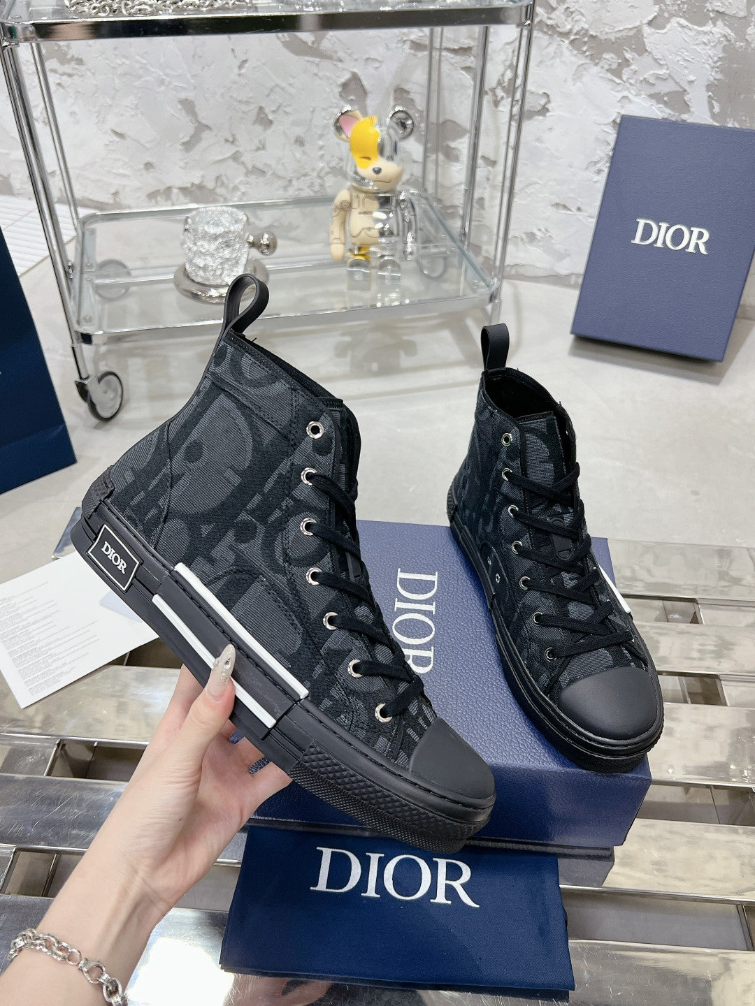 CD B23 High-Top Sneaker 1824120911