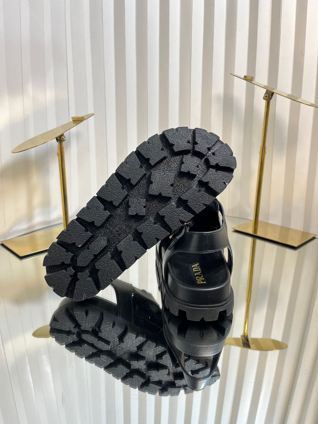 P serrated sole Roman new style sandals 0725070804