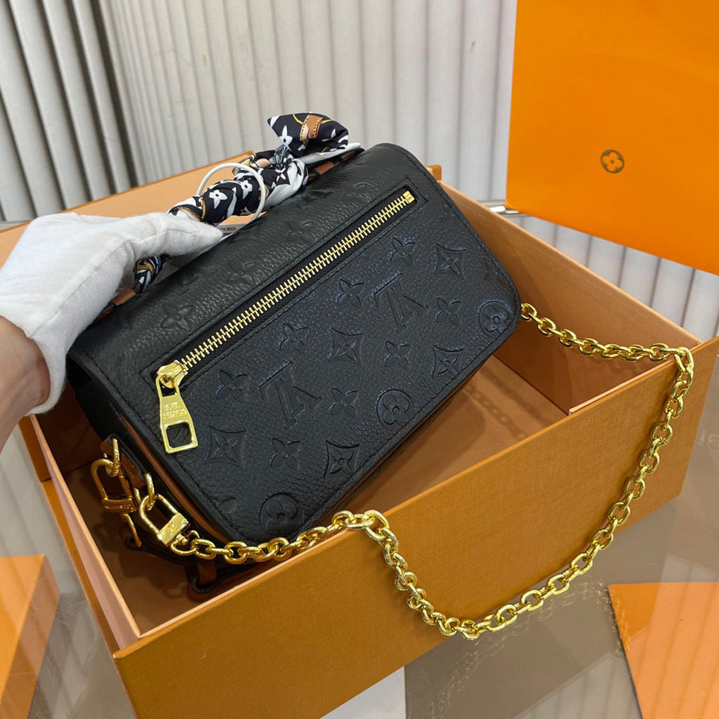 New trendy and fashion bags WLF1023090720
