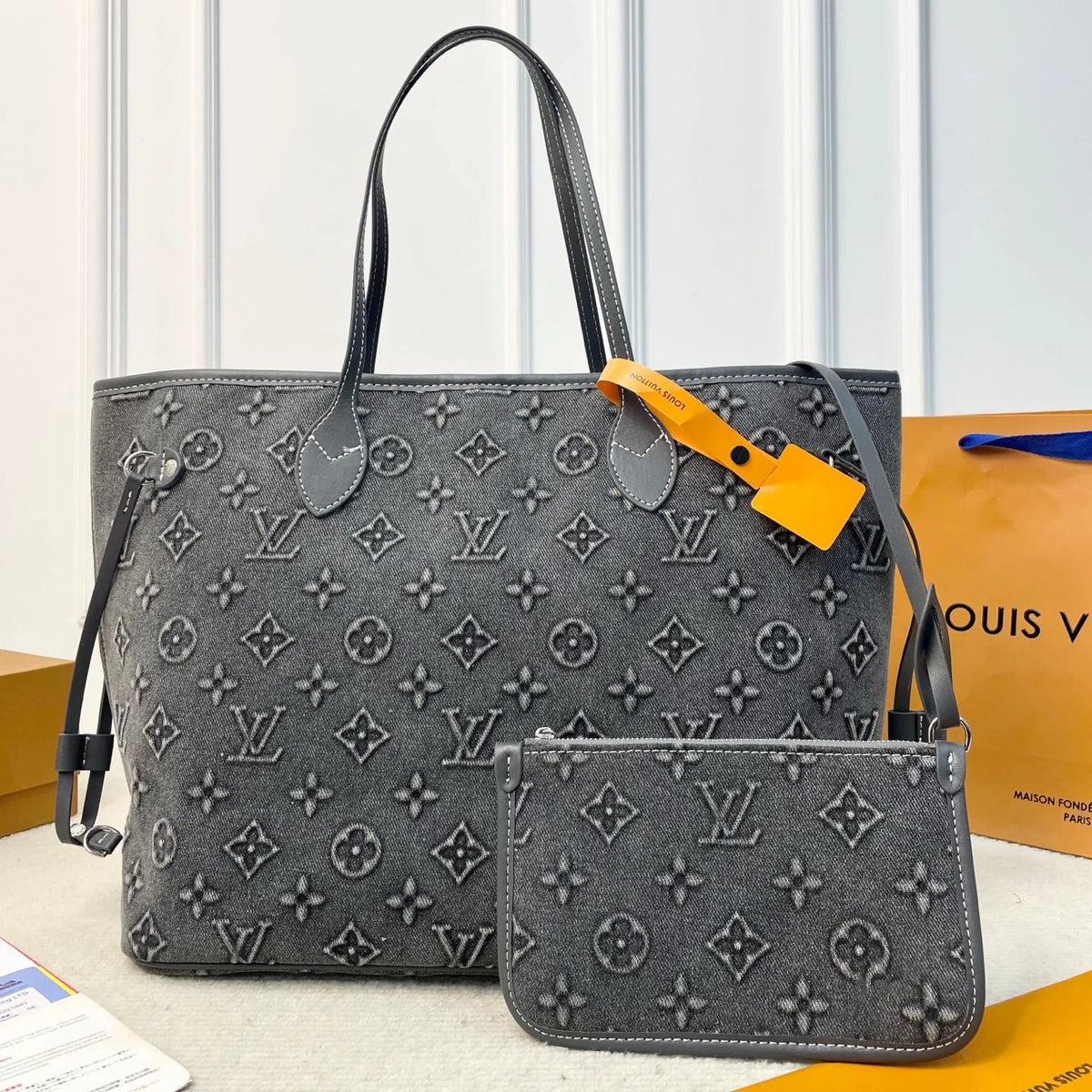 Women's Large Embossed Tote Bag 1426011301