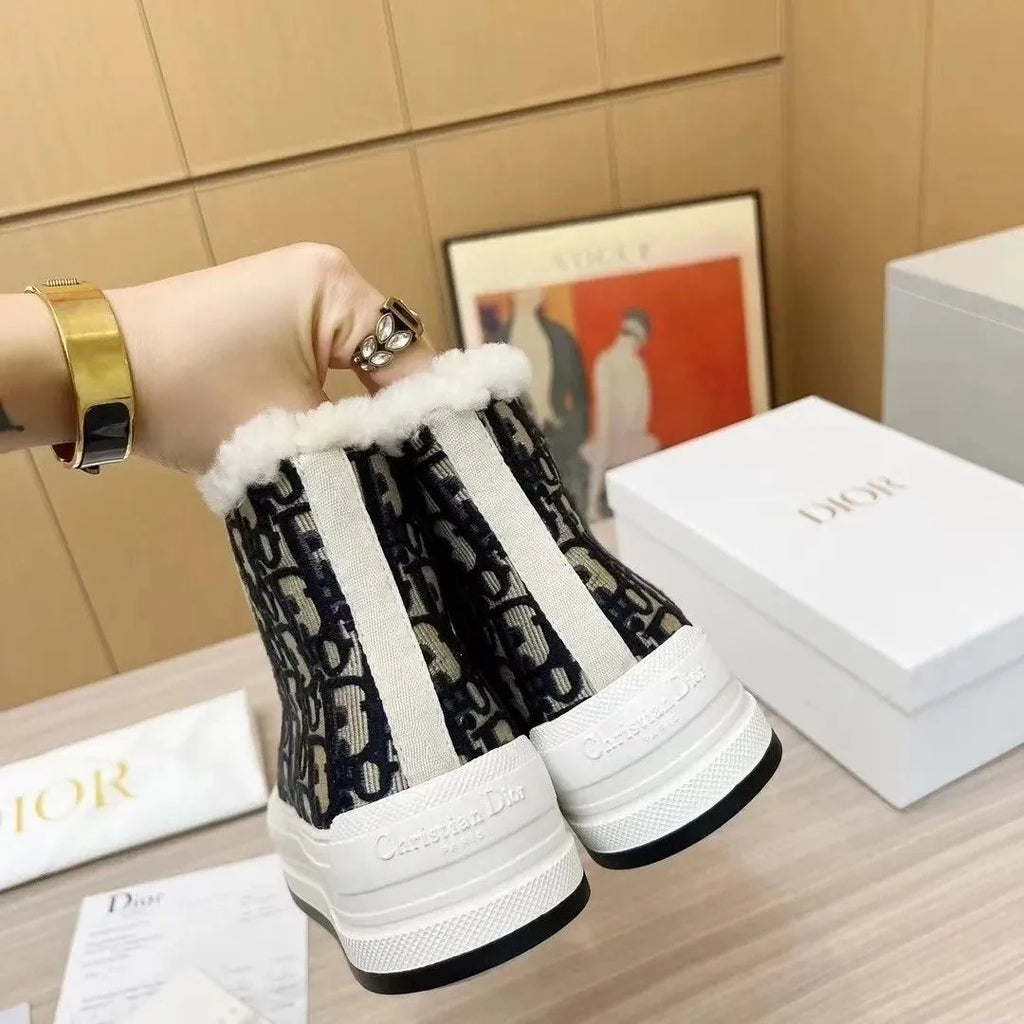 New casual embroidered letter wool shoes 1024103024