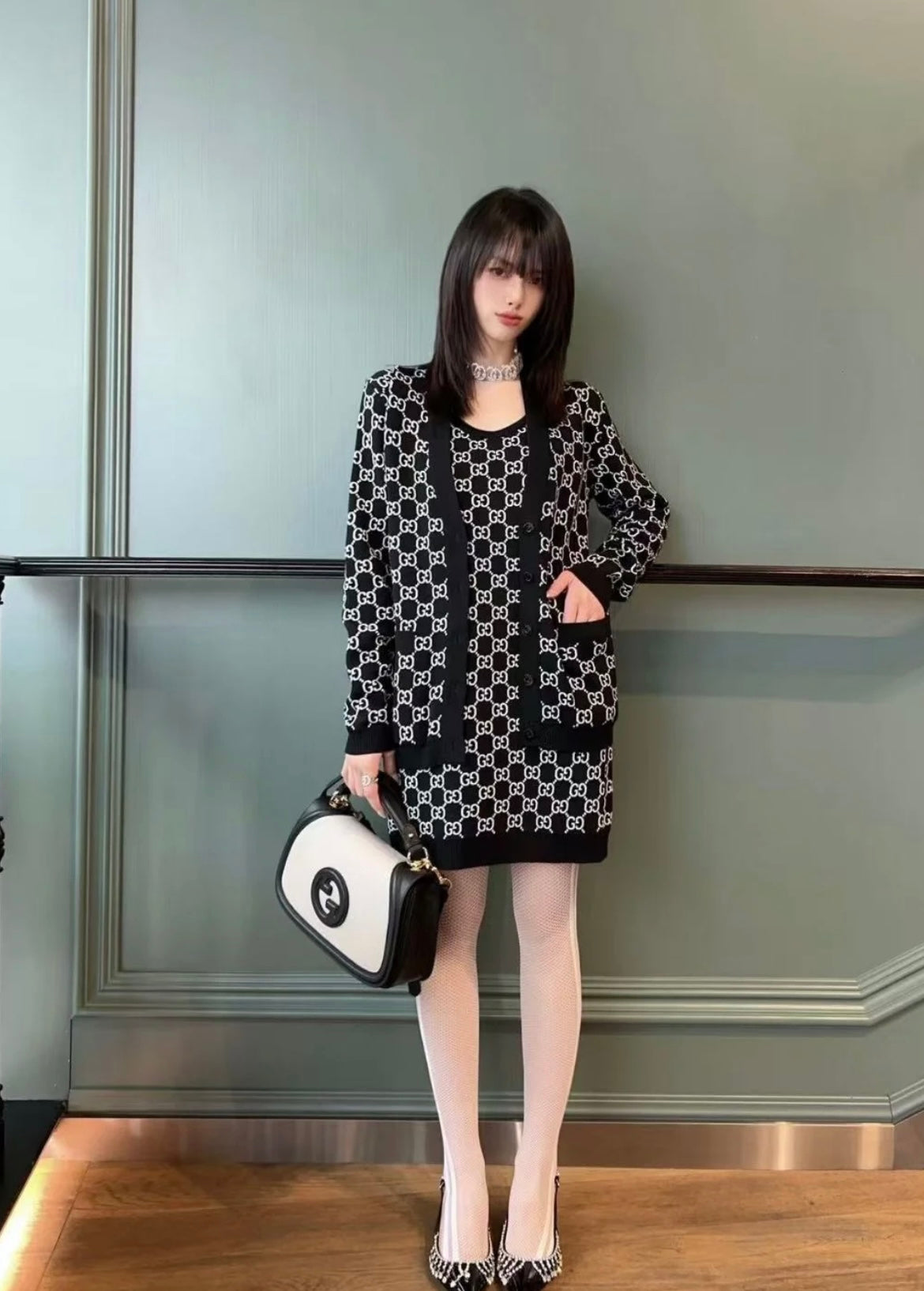 Fashion Cardigan Sweater 0725012301