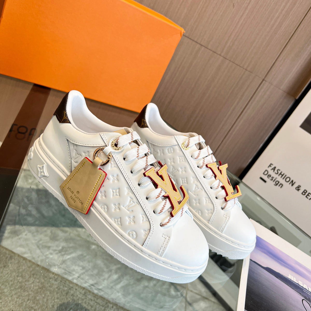 Ladies Classic White Sneakers XC0723042407
