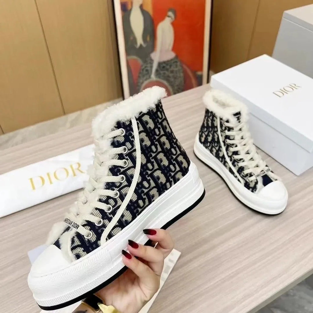 New casual embroidered letter wool shoes 1024103024
