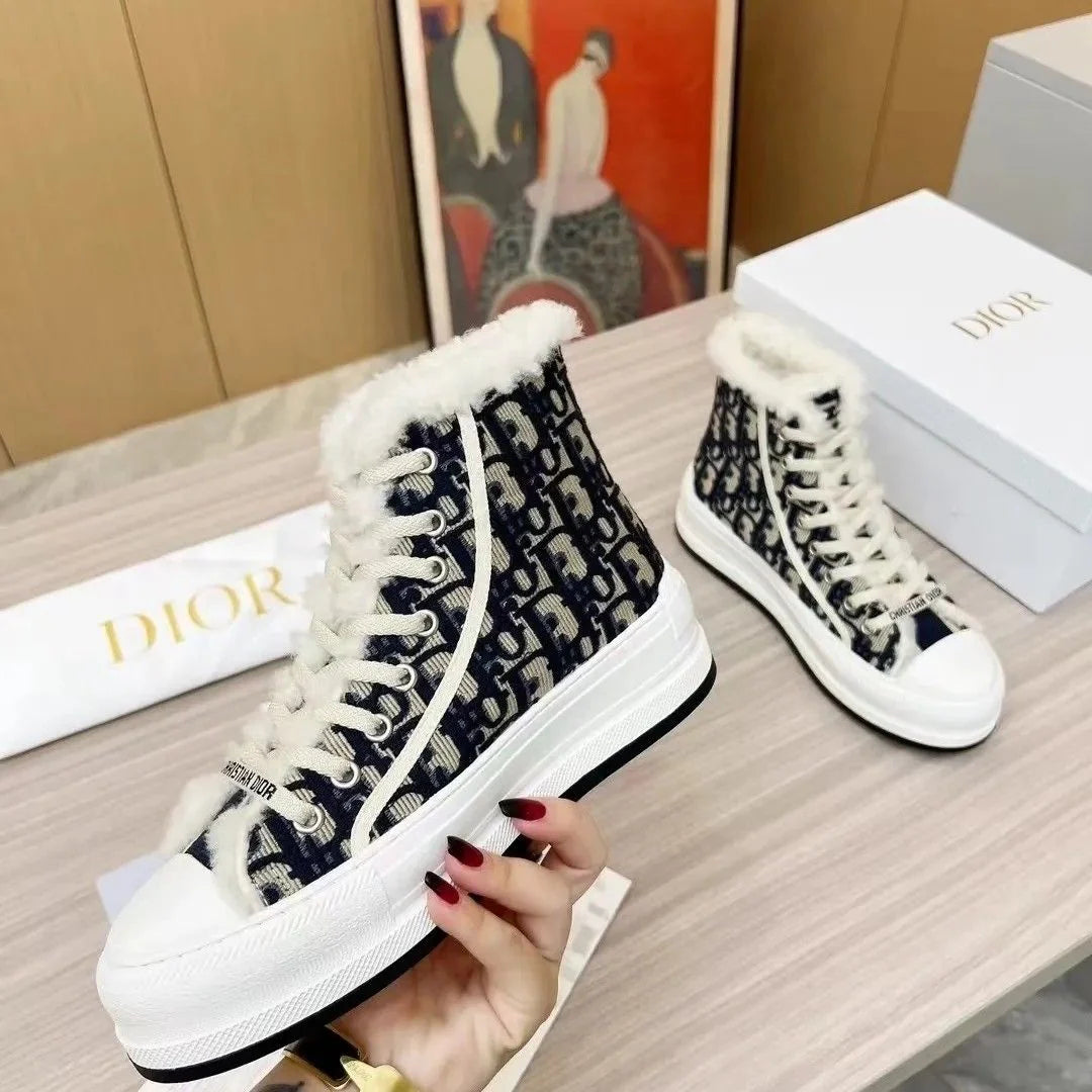 New casual embroidered letter wool shoes 1024103024