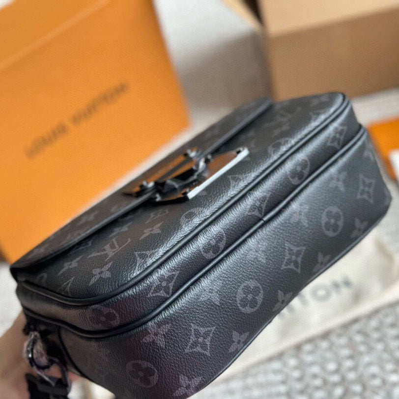 L 24SS Stylish messenger bag fb0424081306