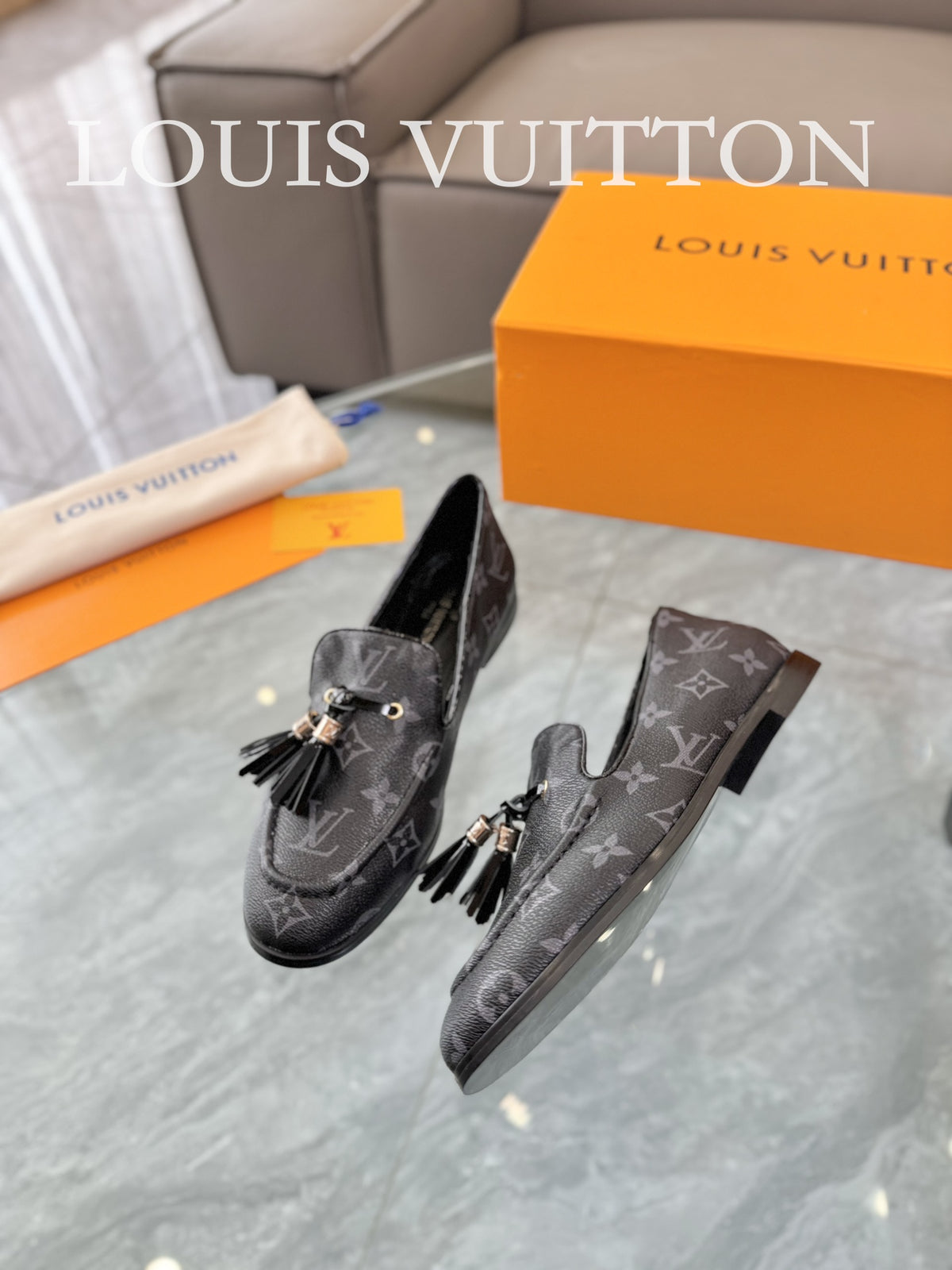 Unisex tassel printed loafers for men and women 0724052101