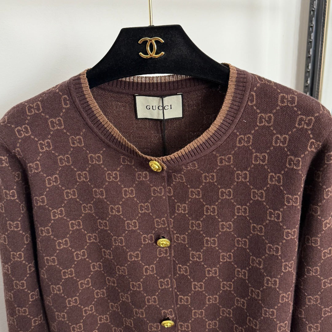 Color-blocked floral print crew neck knit sweater 1025092324