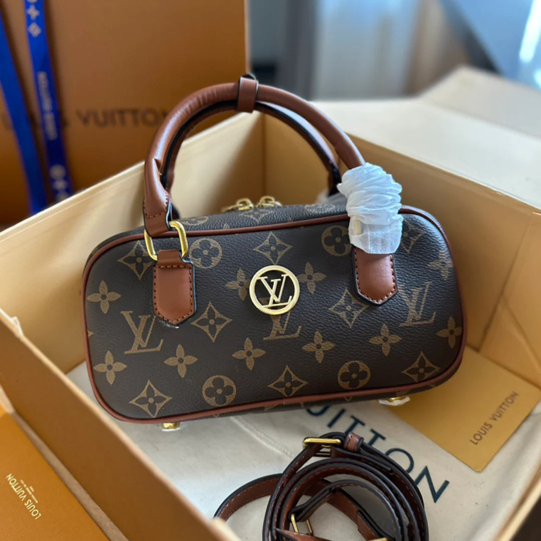 New Fashion Versatile Crossbody Bag 1024032629