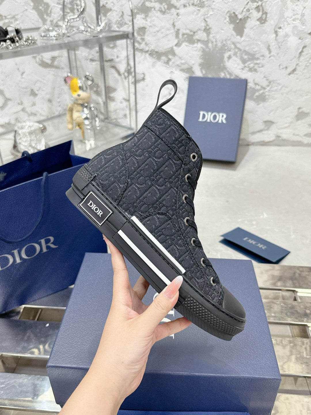 CD B23 High-Top Sneaker 1824120909