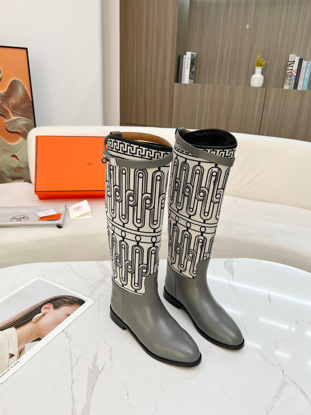 H Kelly Buckle Knight Boots 0724110418