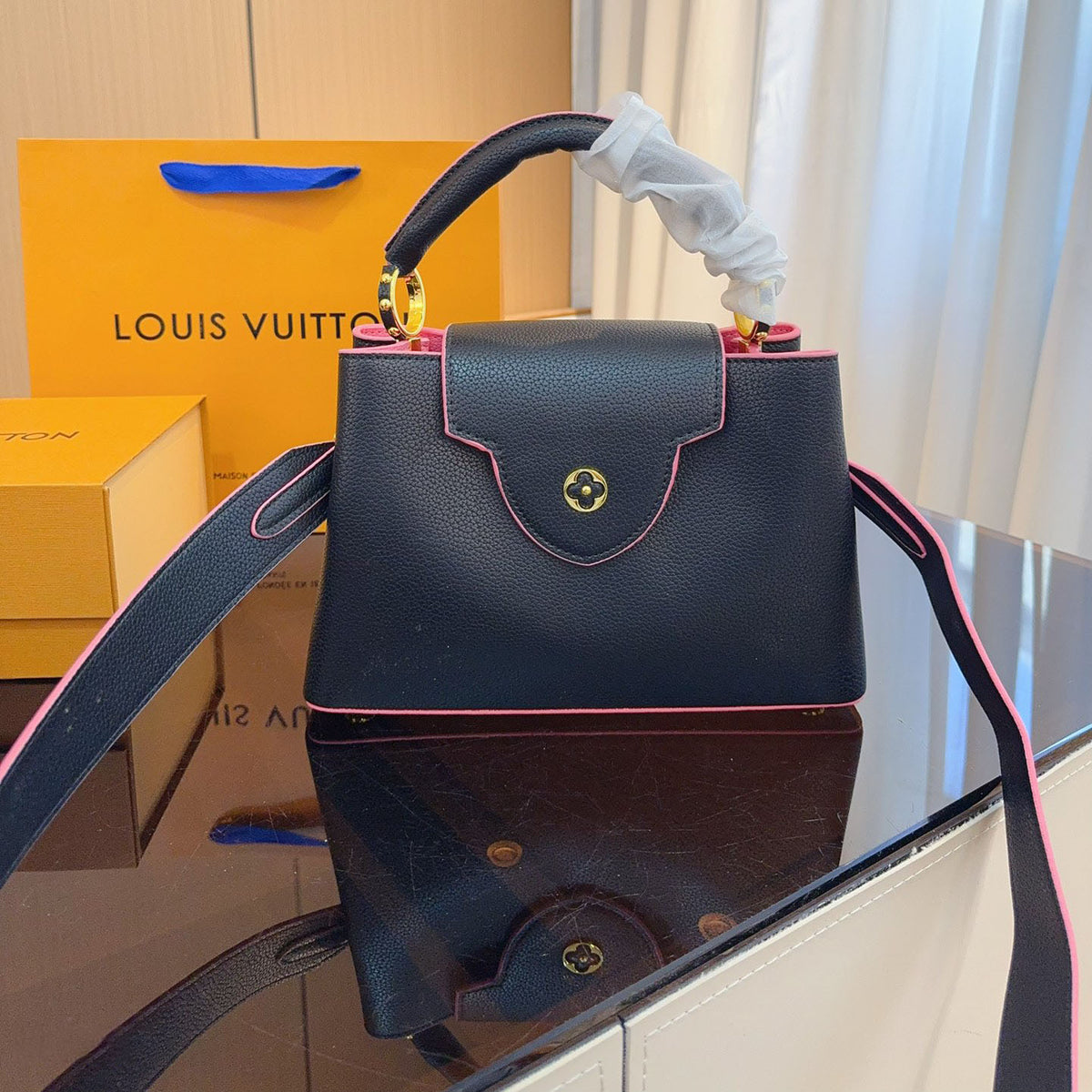 L Capucines handbag XC24101010