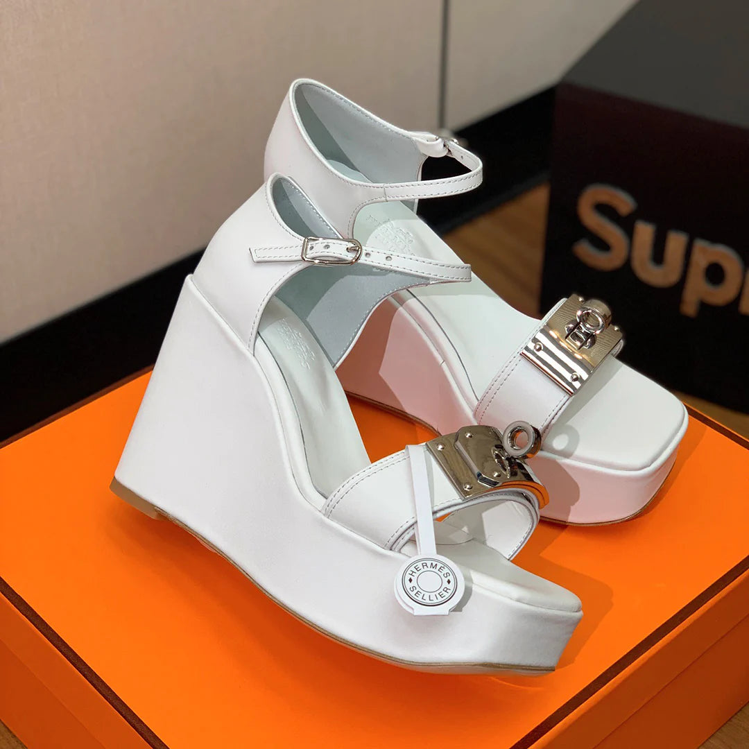 New Fashion Versatile High Heel Sandals 1024032013