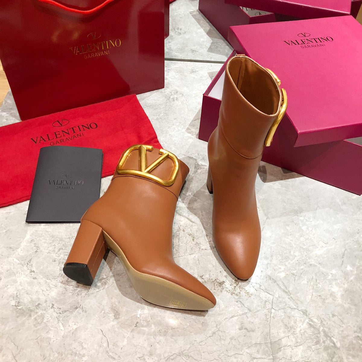 VT big logo high heel leather boots 0724072402