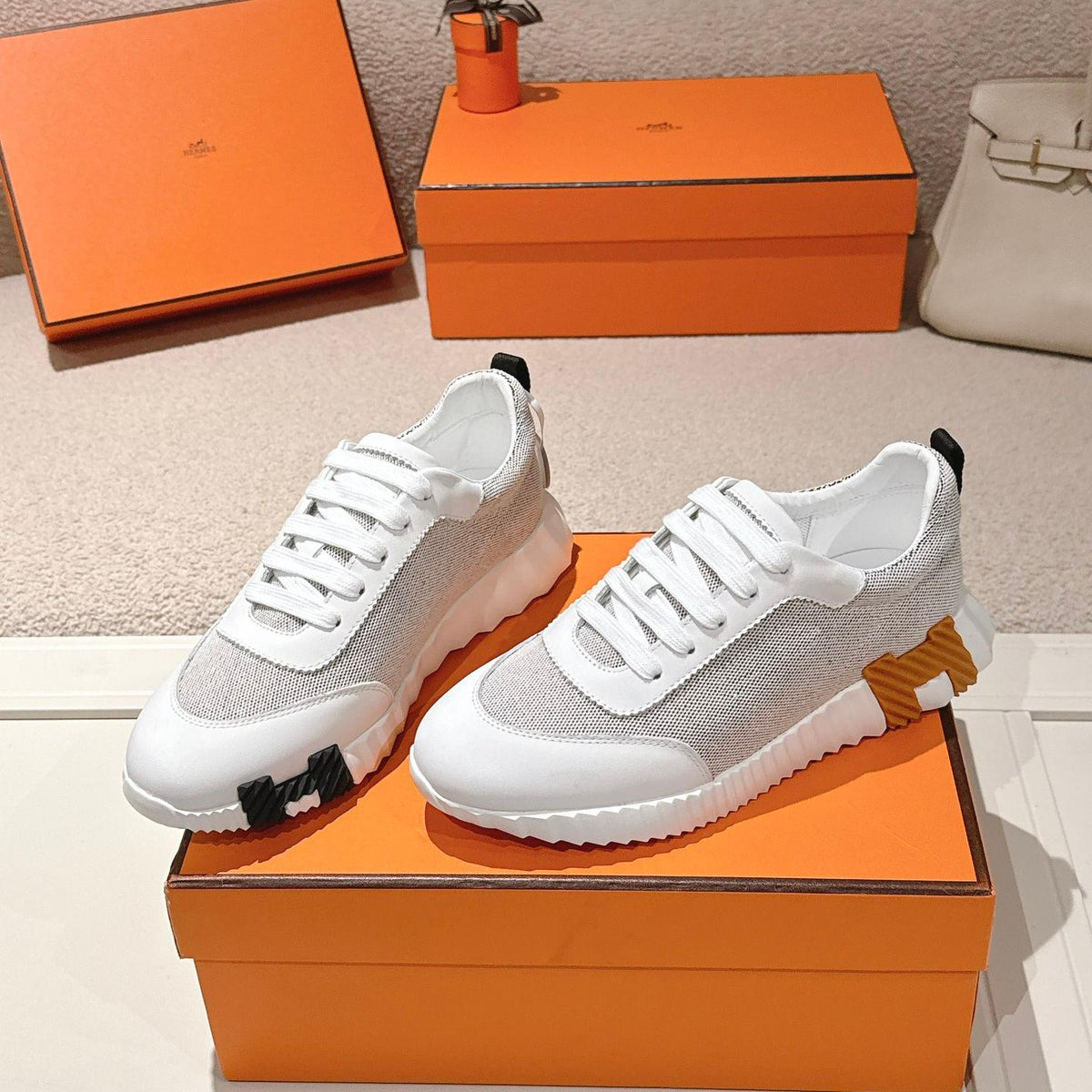 H Classic Couple Casual Sneakers 0726060805