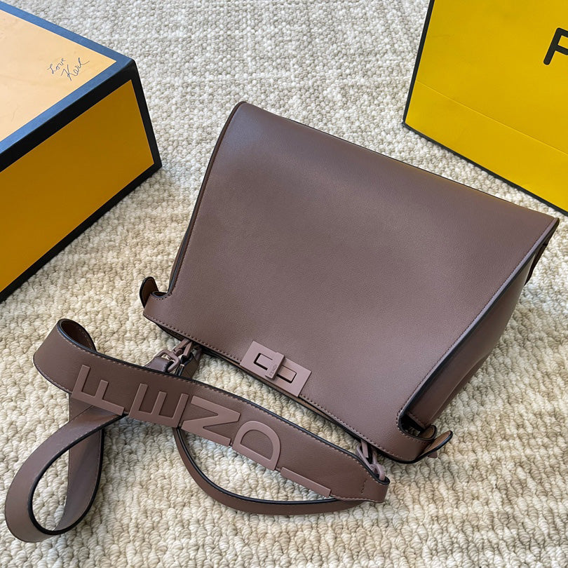 Peekaboo bag 1824062412