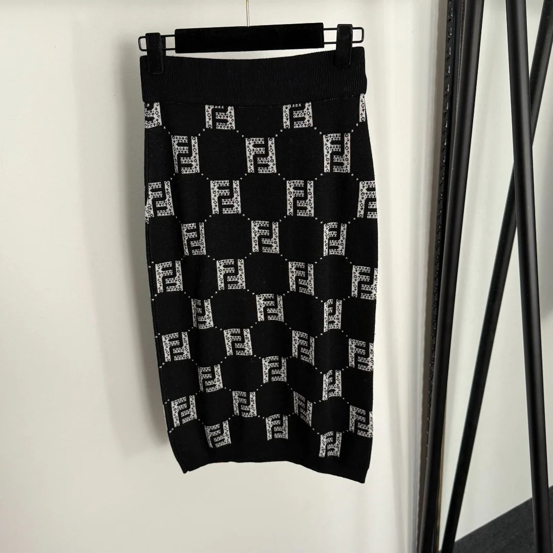 New Color-Blocked F-Letter Knit Skirt 1025092316