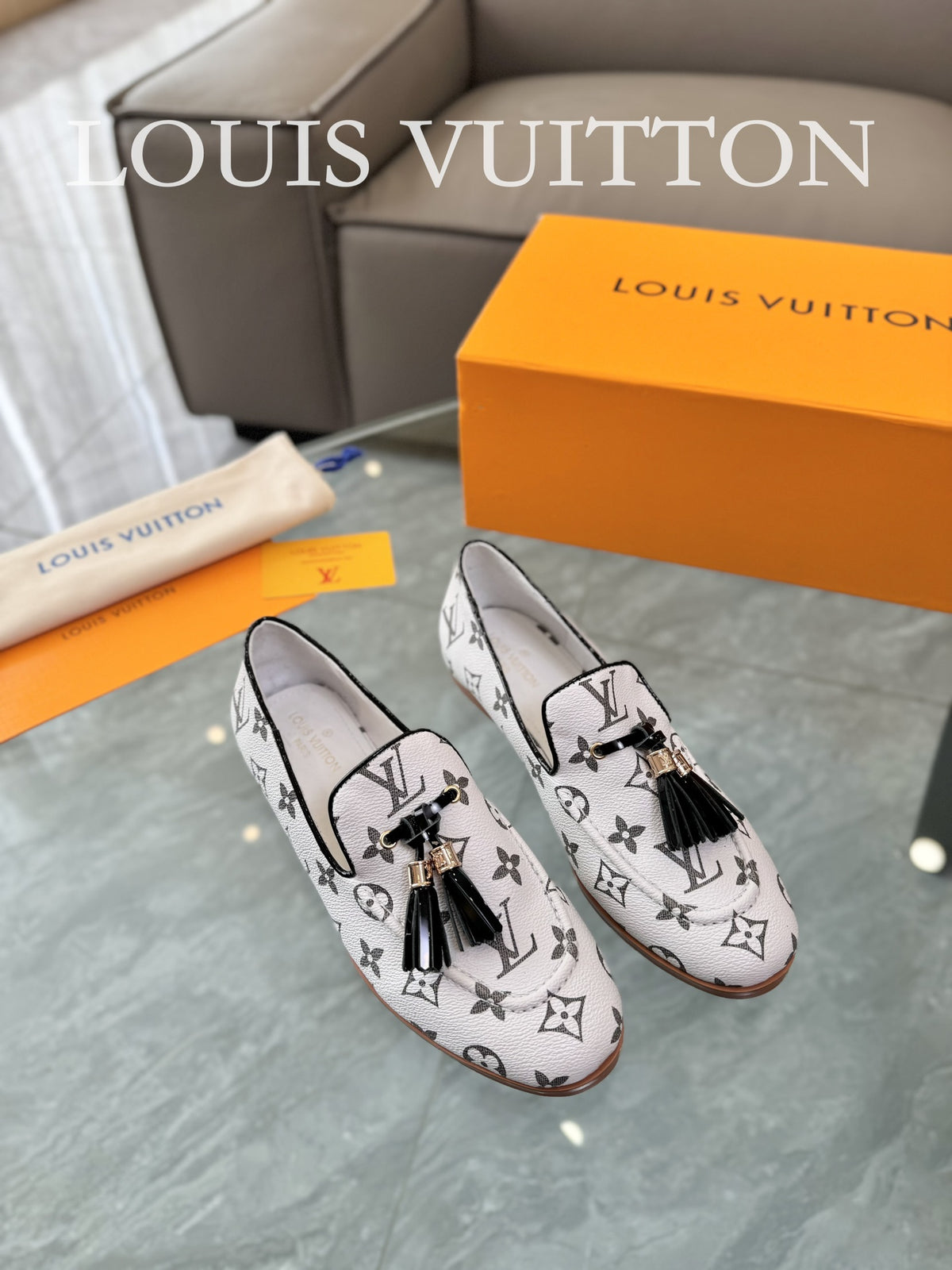 Unisex tassel printed loafers for men and women 0724052101