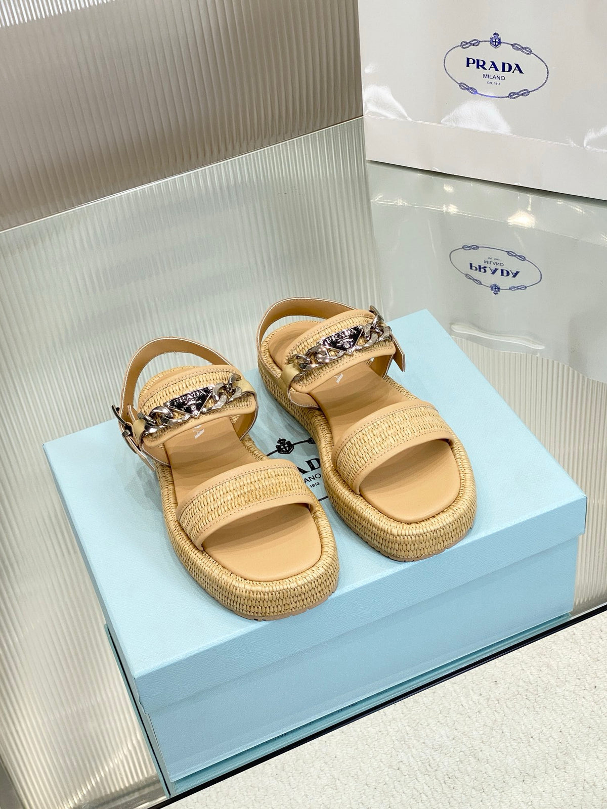 P woven raffia sandals 0724071818