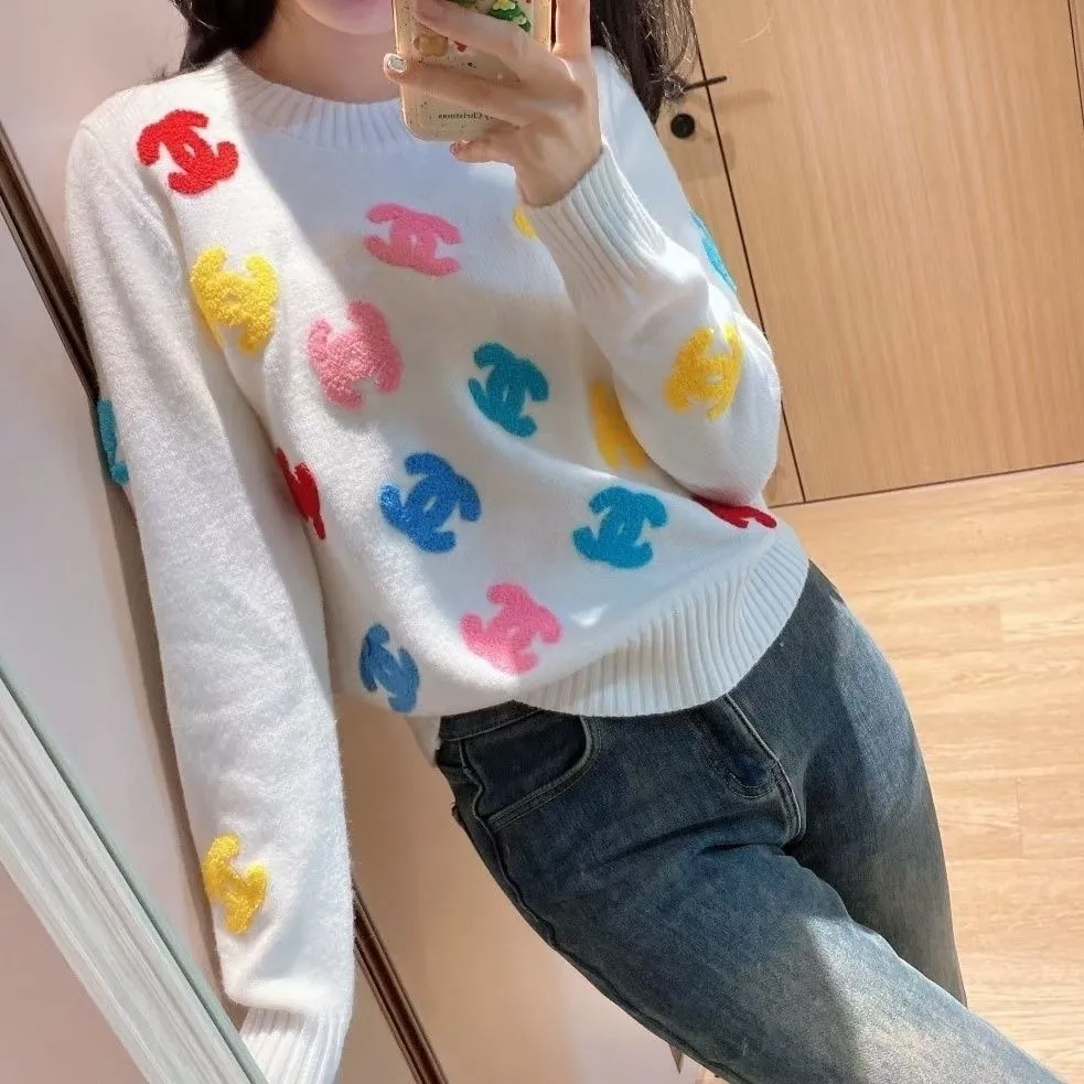 Round neck long sleeve knitted sweater top 9000914001