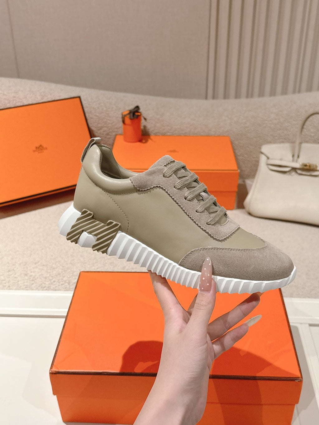 H Classic Couple Casual Sneakers 0726060804