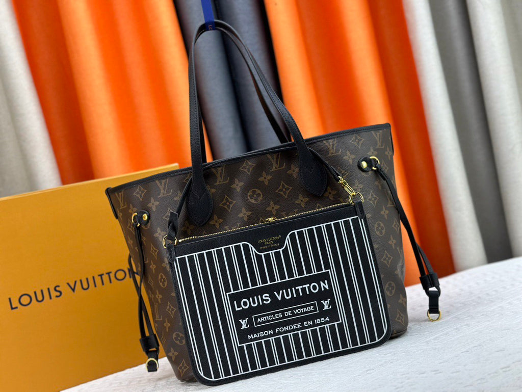 V 24ss new fashion printed handbag 0724101702