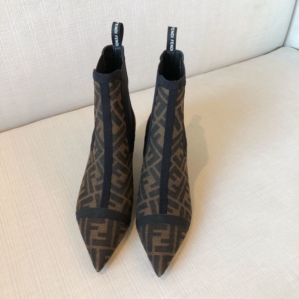 Fashion versatile high heels PF10050905