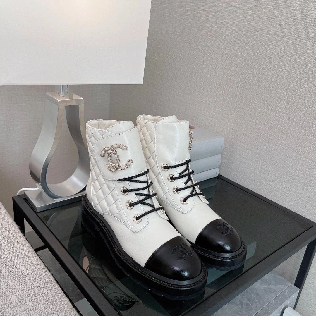 New Versatile Lace Up Small Leather Boots 1023121313