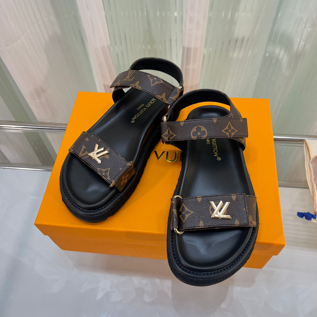 V - Classic Sandals XC07062905