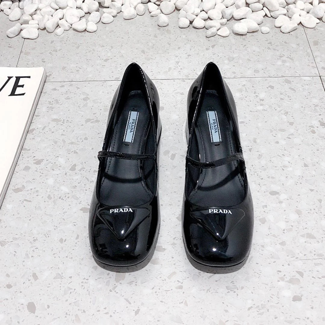 New Fashionable and Versatile Women's Shoes 1024011925