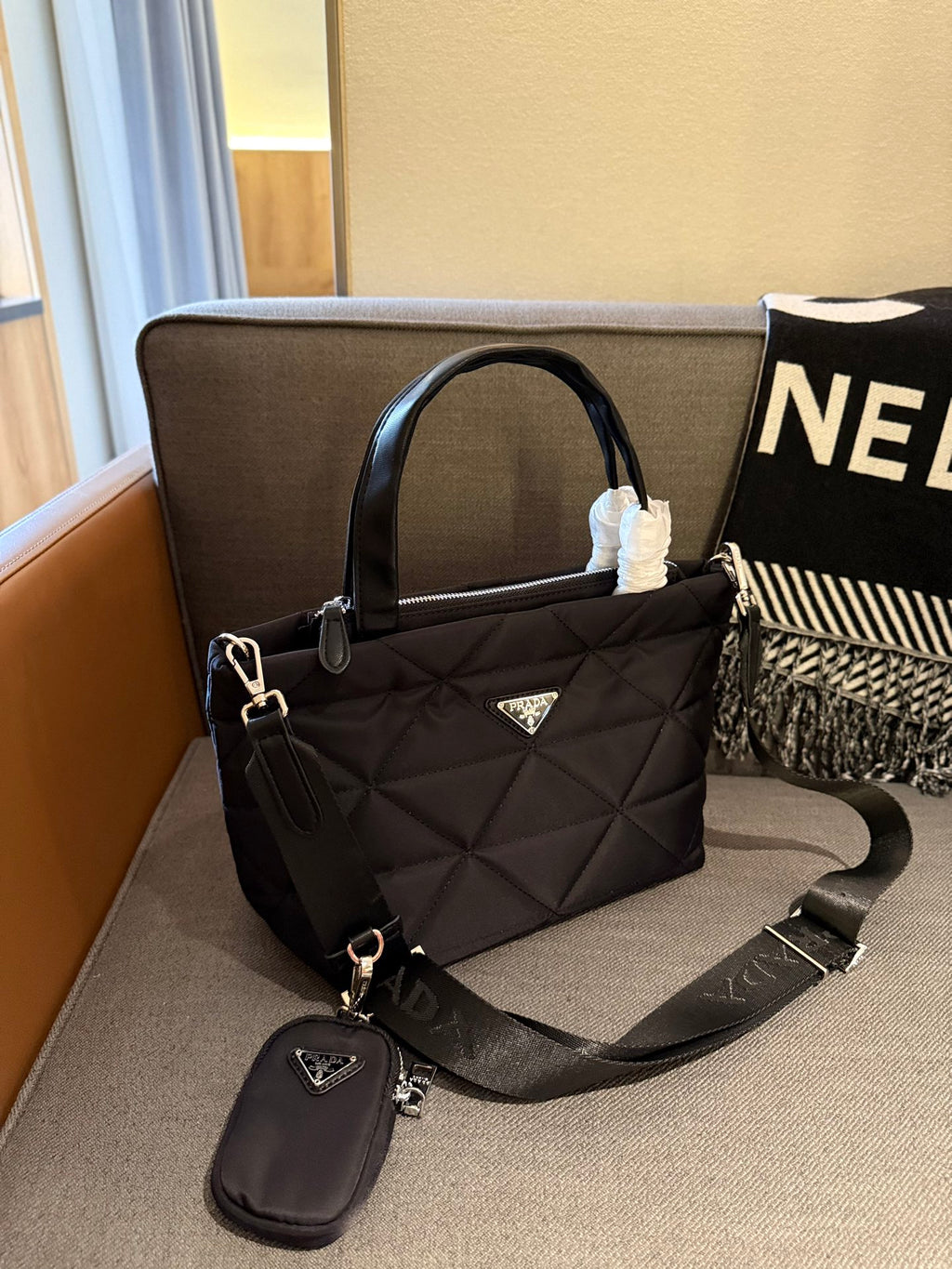 P Fashion Nylon Tote Bag 0724112803