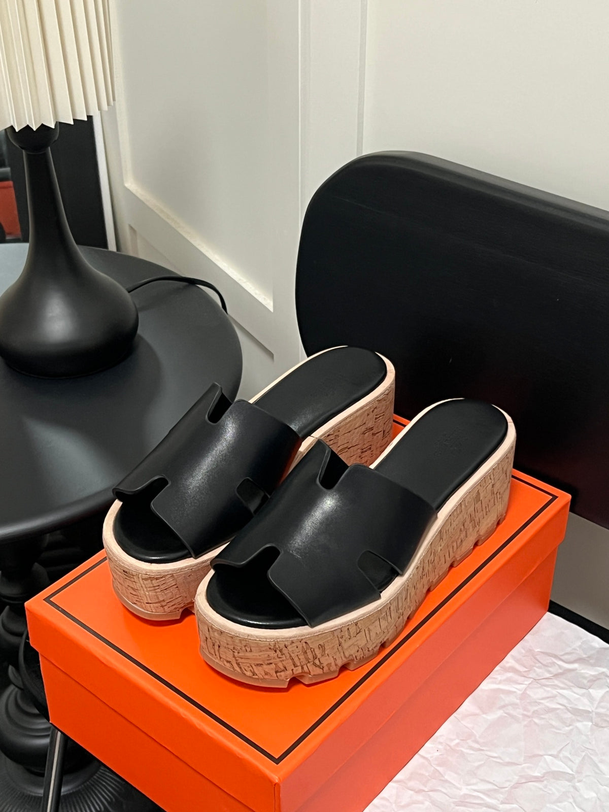 H Fashion Summer Thick-soled Slippers 0725040812